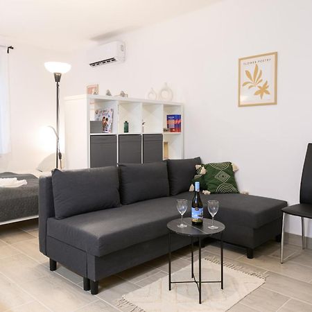 Zentrea Apartman Eger Exterior photo